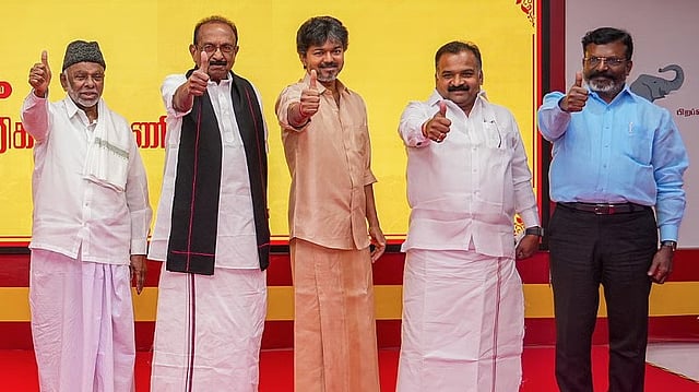 'അവസരവാദികളുടെ പണപ്പെട്ടി സഖ്യം'; ടിവികെ മുന്നണിയെ പരിഹസിച്ച് ഡിഎംകെ