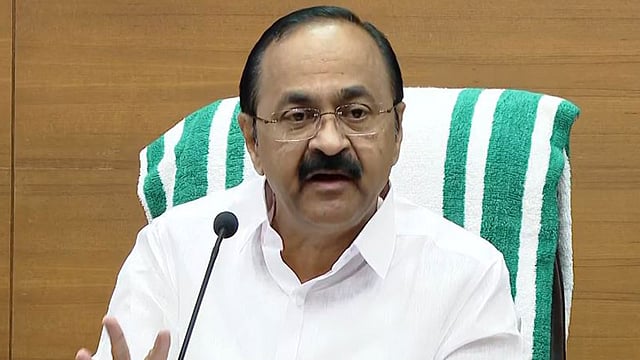 മുഖമില്ലാത്തവര്‍ എന്ത് മാനവികതയാണ് പറയുന്നത്?;  സൈബര്‍ ആക്രമണങ്ങള്‍ വെച്ചുപൊറുപ്പിക്കില്ല, കുറ്റക്കാര്‍ക്കെതിരെ നടപടി: മുഖ്യമന്ത്രി