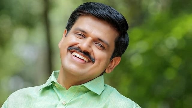 'കേരളത്തെ ഇരുട്ടിലാക്കിയത് കഴിഞ്ഞ പത്തുവര്ഷം ഭരിച്ച ഇടതുസര്ക്കാര്; നൂറ് ദിവസത്തിനുള്ളില് ലോകത്ത് ഒരു സര്ക്കാരിനും സാധിക്കില്ല'