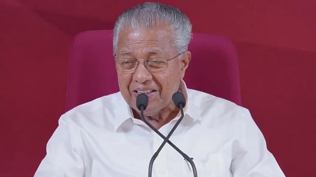 തകര്ക്കാന് ശ്രമിക്കുന്നവരോട് സഹതാപം മാത്രം; ആരോപണം ജനം ചവറ്റുകൊട്ടയില് എറിഞ്ഞു;പിണറായി വിജയന്