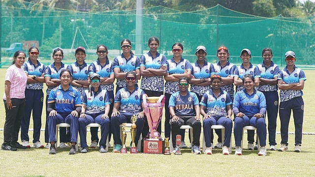 കെസിഎ പിങ്ക് വനിതാ ടി20 കിരീടം സഫയറിന്