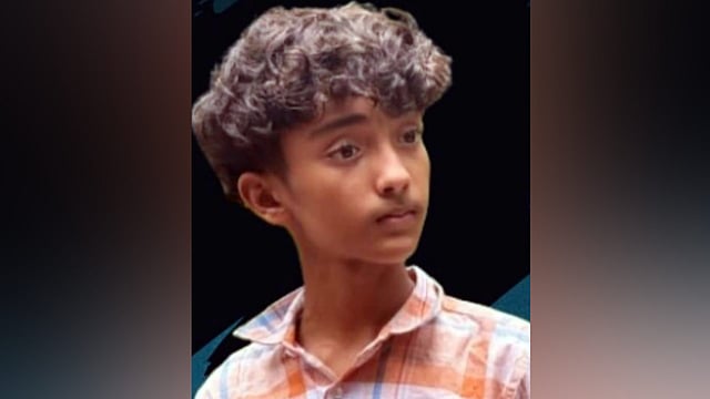 പത്താം ക്ലാസുകാരന് ബെല്റ്റില് തൂങ്ങി ജീവനൊടുക്കി; മാര്ക്ക് കുറഞ്ഞ വിഷമത്തിലെന്ന് സംശയം