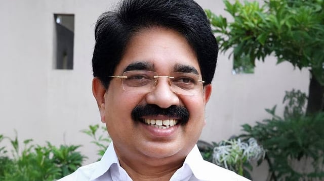 നഗരസഭ അധ്യക്ഷയെ 'പൂതന' എന്ന് വിളിച്ചു; രാജു അപ്സരക്കെതിരെ കേസെടുത്ത് പൊലീസ്