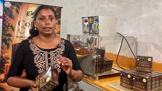 പാലിലോ വെള്ളത്തിലോ ഒരൊറ്റ ക്യൂബ്; നിമിഷങ്ങൾക്കകം കൊതിപ്പിക്കുന്ന കാപ്പി റെഡി: ഇടുക്കിയിൽ നിന്ന് വിപണി പിടിക്കാൻ 'കോഫി ക്യൂബ്'