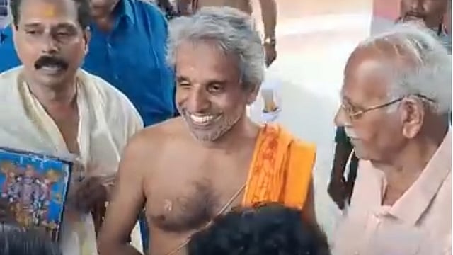 ഗുരുവായൂർ ക്ഷേത്ര മേൽശാന്തിയായി പഴയയത്ത് മനക്കൽ സതീശൻ നമ്പൂതിരിയെ തെരഞ്ഞെടുത്തു