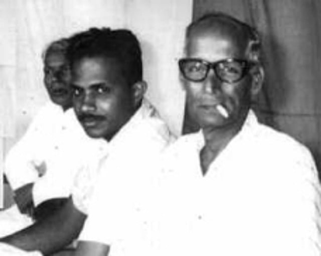 ഇടശ്ശേരി എംടിക്കും എന്പി ദാമോദരനും ഒപ്പം