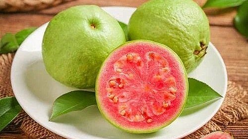 വിളർച്ചയെ തടയാൻ പേരയ്ക്ക എങ്ങനെ സഹായിക്കും? അറിയാതെ പോകരുത് ഈ ഗുണങ്ങൾ
