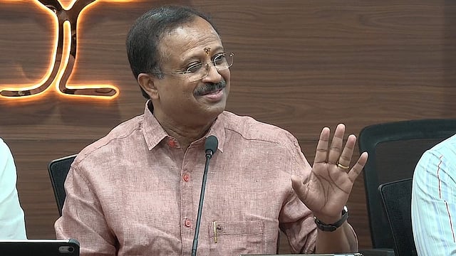 'ലോകത്താകെ ഒരു മുരളീധരന്‍ മാത്രമേ ബിജെപിയില്‍ ഉള്ളോ?; ലിസ്റ്റിലുള്ള മുഴുവൻ പേരെക്കുറിച്ചും അന്വേഷിക്കട്ടെ'