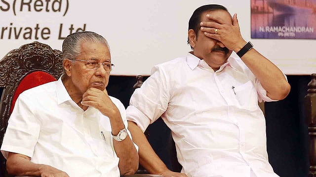 രാഷ്ട്രീയ നേതാക്കള്‍ക്കു കമ്പനികളില്‍ നിന്നു പണം വാങ്ങാനാവുമോ?; നിയമവിദഗ്ധര്‍ ചൂണ്ടിക്കാട്ടുന്നത് ഇങ്ങനെ