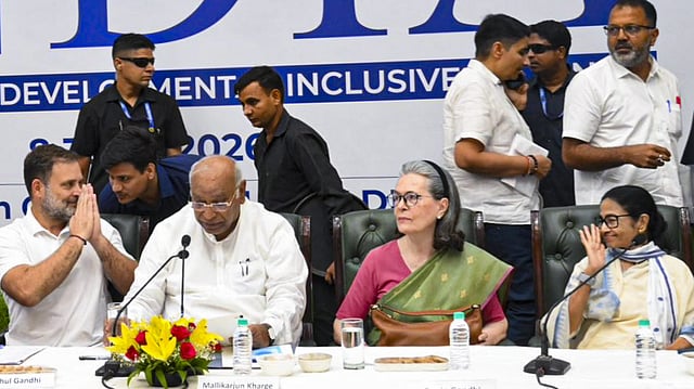 ഗ്യാനേഷിനെ പുറത്താക്കാൻ 'ഇന്ത്യ' മുന്നണി ഒന്നിക്കുന്നു; യോഗം സെപ്റ്റംബർ 30ന്