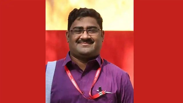 വിധവ പെൻഷൻ തുക വ്യാജ ഒപ്പിട്ട് തട്ടിയെന്ന് പരാതി; സിപിഎം നേതാവായ ബാങ്ക് ജീവനക്കാരന് സസ്പെൻഷൻ