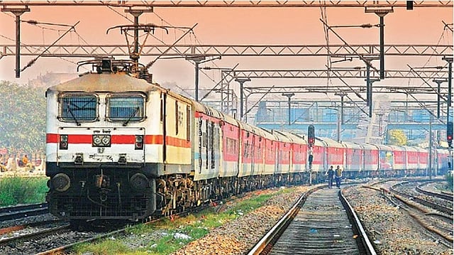 യാത്രക്കാര്ക്ക് ആശ്വാസ വാര്ത്ത; മാവേലി, മലബാര്, ചെന്നൈ- മംഗളൂരു എക്സ്പ്രസ് ട്രെയിനുകളില് കൂടുതല് സ്ലീപ്പര് കോച്ചുകള്