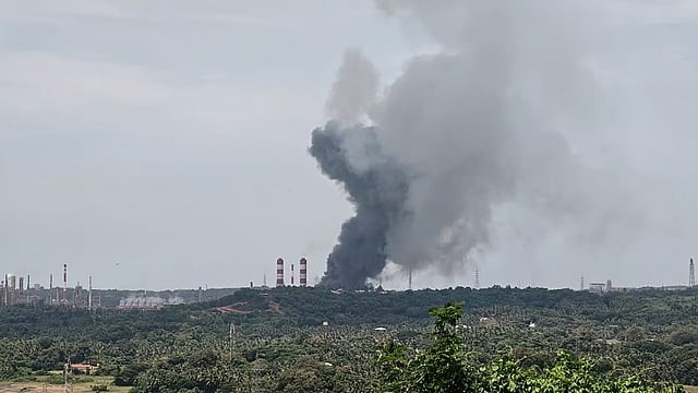 മംഗളൂരു റിഫൈനറിയില്‍ സ്‌ഫോടനം; 8 പേര്‍ക്ക് പരിക്ക്