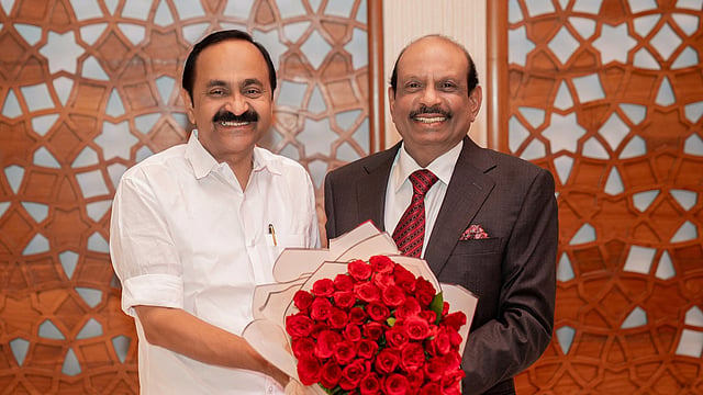 മുഖ്യമന്ത്രിക്ക് എന്റെ വിമാനം ഉപയോഗിക്കാം, പകരമായി ഒന്നും ആവശ്യപ്പെടില്ല: എംഎ യൂസഫലി