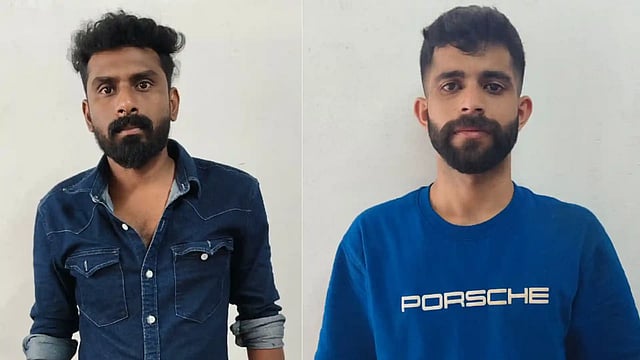 കാർ തടഞ്ഞ് മുഖത്ത് കുരുമുളക് സ്പ്രേ അടിച്ച് കവർച്ച: കണ്ണൂർ സ്വദേശികളായ രണ്ടുപേർ മണിക്കൂറുകൾക്കകം പിടിയിൽ