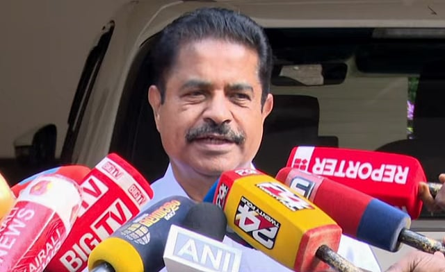 'ഞാന് ഒറ്റയ്ക്ക്; പറയാനുളളത് എഐസിസിയെ അറിയിക്കും; കെസിയുടെ പിന്തുണ തേടിയിട്ടില്ല'