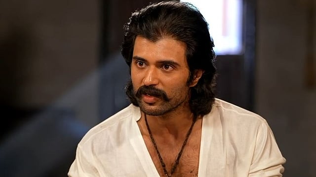 'വെള്ളം കുടിക്കുന്നത് നിര്‍ത്തി, ദാഹിക്കുമ്പോള്‍ ഐസ് ക്യൂബ് നക്കും'; ആ സിനിമയ്ക്ക് വിജയ് ദേവരക്കൊണ്ട എല്ലാം നല്‍കി, പക്ഷെ...!