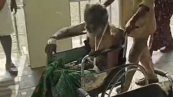 റബർ ടാപ്പിങിനിടെ ദമ്പതികൾക്ക് നേരെ കാട്ടാനയുടെ ആക്രമണം: തുമ്പിക്കൈ കൊണ്ടുള്ള അടിയേറ്റ് ഭർത്താവിന് ഗുരുതര പരിക്ക്