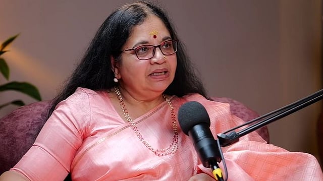 'സ്ത്രീകളുടെ സന്തോഷം ഭര്‍ത്താവിന്റെ കാല്‍ച്ചുവട്ടിലാണ്'; ആ ഡയലോഗ് പറയാന്‍ പറ്റില്ലെന്ന് പറഞ്ഞു: ഭാഗ്യലക്ഷ്മി 