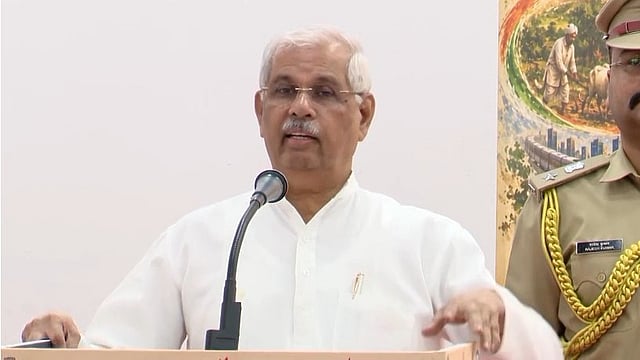 'പ്രതിഷേധത്തിനു പിന്നിൽ വ്യക്തമായ അജണ്ട'; കേന്ദ്ര സർവകലാശാലയിലെ വിദ്യാർഥി സമരത്തെ വിമർശിച്ച് ഗവർണർ