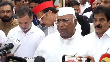​Jantar Mantar Protest: രാജ്ഘട്ടിൽ സമാധാനപരമായി പ്രതിഷേധിക്കുമെന്ന് ഖാർഗെ