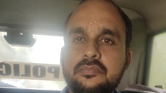 ബസ് യാത്രക്കിടെ പെൺകുട്ടിയോട് ലൈം​ഗികാതിക്രമം; സർക്കാർ ജീവനക്കാരന് കഠിന തടവും പിഴയും