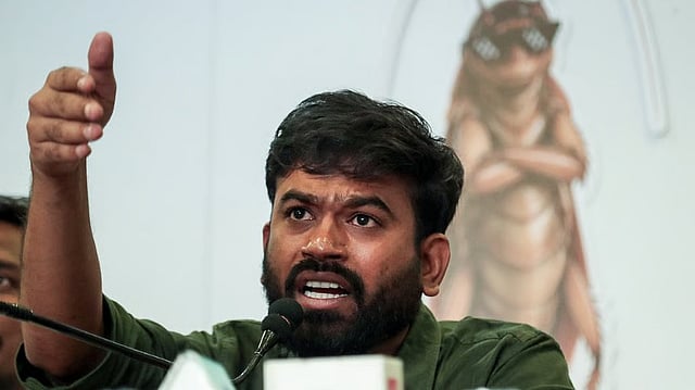 'യുവാക്കളെ ഭയമാണെങ്കില്‍ രാജ്യം മുഴുവന്‍ അടച്ചിടൂ'; ഡല്‍ഹിയിലെ നിയന്ത്രണങ്ങളെ വിമര്‍ശിച്ച് അഭിജിത് ദീപ്‌കെ