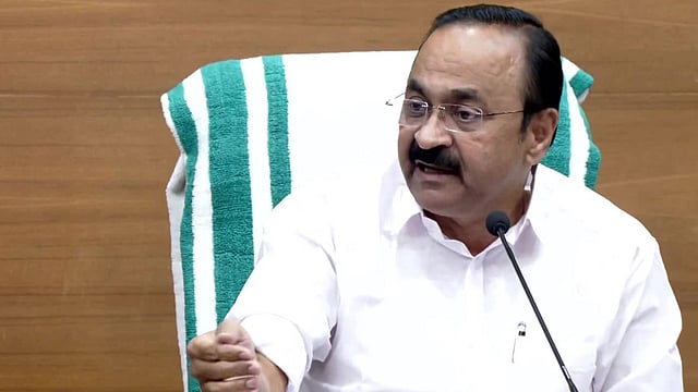 'ഫയലുകള് തീര്പ്പാക്കാന് ജനസ്പര്ശം, മാസപ്പടി കേസില് വ്യക്തിവിരോധം തീര്ക്കാനില്ല'