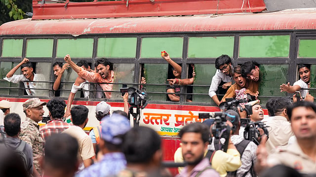 ​Jantar Mantar Protest: ജോൺ ബ്രിട്ടാസിനെ ദേഹാസ്വാസ്ഥ്യത്തെ തുടർന്ന് ആർഎംഎൽ ആശുപത്രിയിൽ പ്രവേശിപ്പിച്ചു