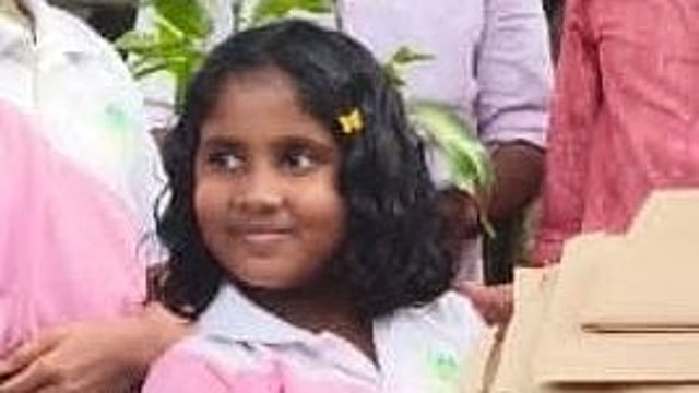 കുളത്തിലെ ചെങ്കൽ പടവിൽ വീണ് രണ്ടാം ക്ലാസുകാരി മരിച്ചു