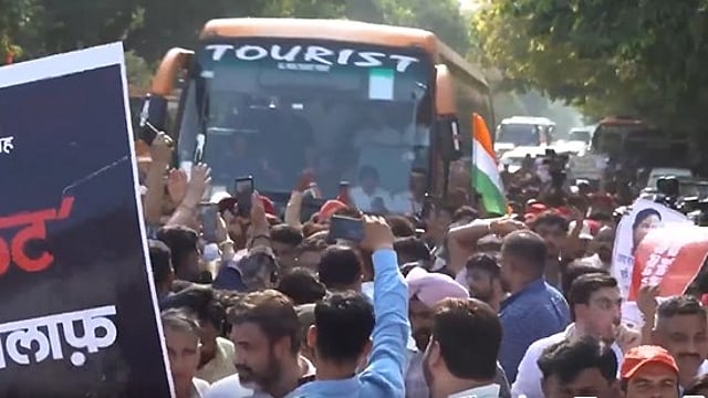 Jantar Mantar Protest: പ്രതിപക്ഷ മാർച്ചിന് നേതൃത്വം നൽകി രാഹുൽ