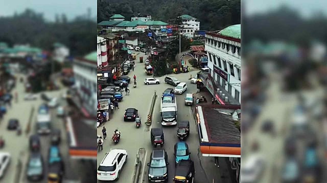 മൂന്നാറിലെ ഗതാഗതക്കുരുക്കിന് പരിഹാരം അകലെ; പാർക്കിങ് സൗകര്യത്തിന് റവന്യൂ ഭൂമിയില്ലെന്ന് റിപ്പോർട്ട്