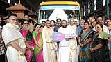 ഗുരുവായൂർ ക്ഷേത്രത്തിൽ വഴിപാടായി എസ്ബിഐ വക മിനിബസ്