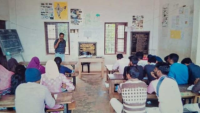 Thettamala Sanghachethana Library