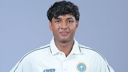 ഒന്നാം ഇന്നിങ്സിൽ 515 റൺസ്; പിടിമുറുക്കി കേരളം 
