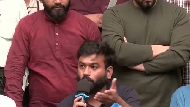 Delhi Protest: ഗ്യാനേഷ് കുമാറിനെ മോദി സംരക്ഷിക്കുന്നത് എന്തിനെന്ന് ദീപ്കെ