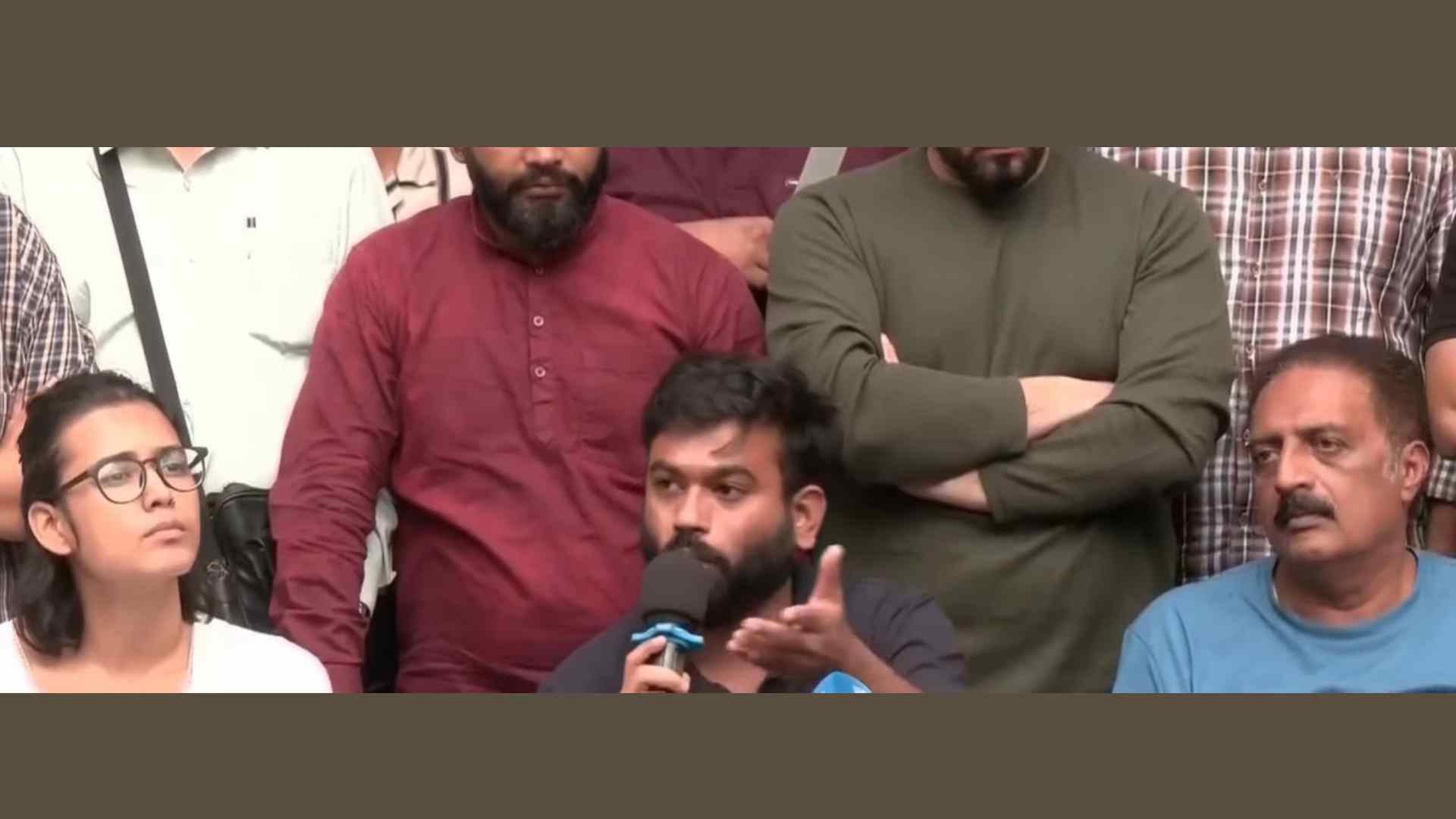 Delhi Protest: ഗ്യാനേഷ് കുമാറിനെ മോദി സംരക്ഷിക്കുന്നത് എന്തിനെന്ന് ദീപ്കെ