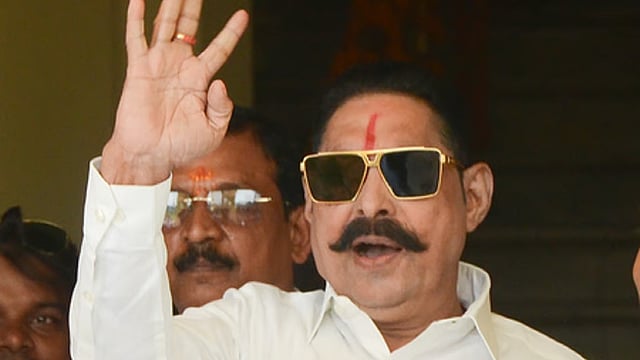 'വണ്‍, ടൂ, ത്രീ'യല്ല, നിതീഷ് കുമാറിന് വേണ്ടി ഒന്‍പത് കൊലപാതകങ്ങള്‍ നടത്തിയെന്ന് എംഎല്‍എ; വിവാദം