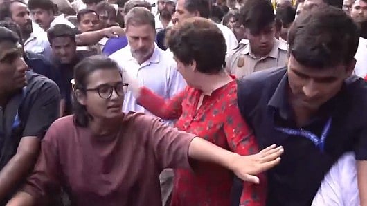 'ഞങ്ങളെന്താ രണ്ടാംകിടയോ?'; കോണ്‍ഗ്രസ് നേഹ ബോറയെ ഉയര്‍ത്തിക്കാട്ടുന്നതില്‍ എന്‍എസ് യുവിന് അതൃപ്തി,
വാട്ട്‌സ്ആപ്പ് ഗ്രൂപ്പിന്‍റെ പേരു മാറ്റി