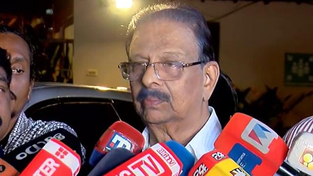 'ആണുങ്ങളുടെ സർക്കാർ ആണെങ്കിൽ പിണറായിക്കെതിരെ നടപടി വേണം, ഇവിടെ ഉണ്ടെന്ന് തോന്നുന്നില്ല''