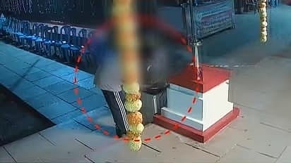 ക്ഷേത്രത്തിൽ ഭണ്ഡാരം തുറക്കാനുള്ള ശ്രമം പാളി; മൂന്ന് ചാക്ക് തേങ്ങയുമായി കടന്നത് വീടുവിട്ടിറങ്ങിയ 14-കാരൻ