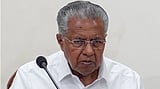 പിണറായിയുടെ വീട്ടില് നോട്ടീസ് പതിപ്പിച്ച് ഇഡി; വെള്ളിയാഴ്ച ചോദ്യം ചെയ്യലിന് ഹാജരാകണം