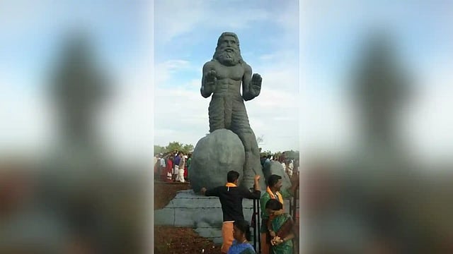 രായിരനെല്ലൂർ മലകയറ്റത്തിന് തുടക്കം; ദേവീക്ഷേത്രത്തിൽ ലക്ഷാർച്ചന; ഭക്തജനത്തിരക്ക് കണക്കിലെടുത്ത് ഗതാഗത നിയന്ത്രണം