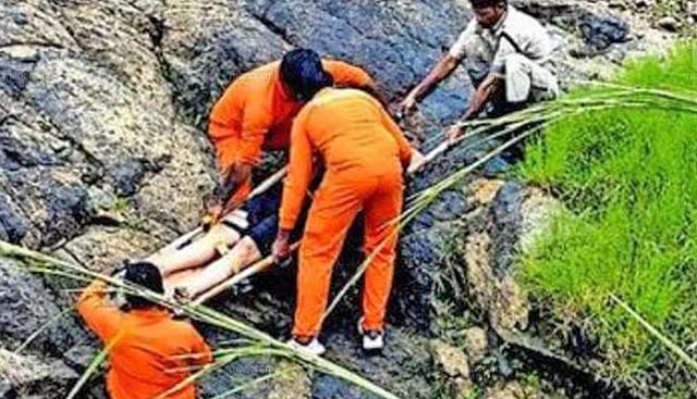 28-year-old female doctor falls 800 feet into Vagamon infinity pool; rescued heroically