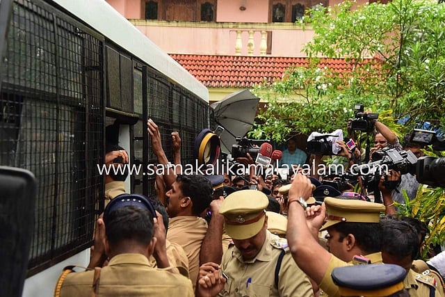 കനത്ത പൊലീസ് കാവലാണ് ഒരുക്കിയിരുന്നത്.ചിത്രം: ആല്ബിന് മാത്യു/എക്സപ്രസ്