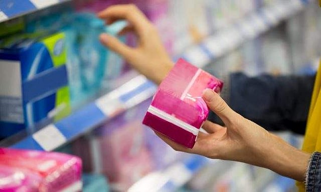 ആദ്യം സൗജന്യയാത്ര; ഇനി കെഎസ്ആര്ടിസി ബസ് സ്റ്റാന്ഡുകളില് സാനിറ്ററി നാപ്കിനും