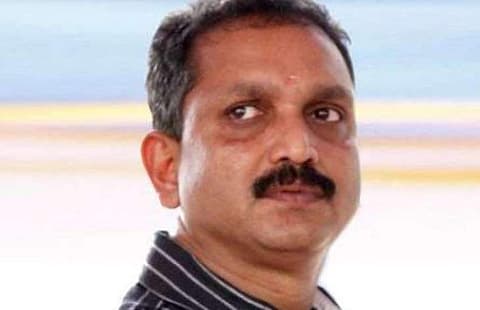 തിരിച്ചുവന്ന നോട്ടുകളെല്ലാം മാറ്റിക്കൊടുത്തു എന്നാണോ ഈ മരയൂളകള് വിചാരിക്കുന്നത്; ട്രോളിയവര്ക്ക് സുരേന്ദ്രന്റെ മറുപടി