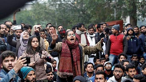 ഇടതുപാര്‍ട്ടികളുടെയും ജാമിയ വിദ്യാര്‍ത്ഥികളുടെയും മാര്‍ച്ചിന് അനുമതിയില്ല; ചെന്നൈയിലെ മാര്‍ച്ചിനും വിലക്ക്; ഏഴു മെട്രോ സ്‌റ്റേഷുകള്‍ അടച്ചിടും