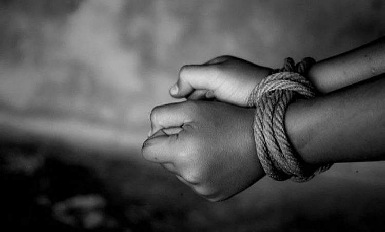 ഓച്ചിറയില്‍ പെണ്‍കുട്ടിയെ തട്ടിക്കൊണ്ടുപോയ കേസ് : പ്രതിക്കായി ലുക്കൗട്ട് നോട്ടീസ് , അന്വേഷണം രാജസ്ഥാനിലേക്കും
