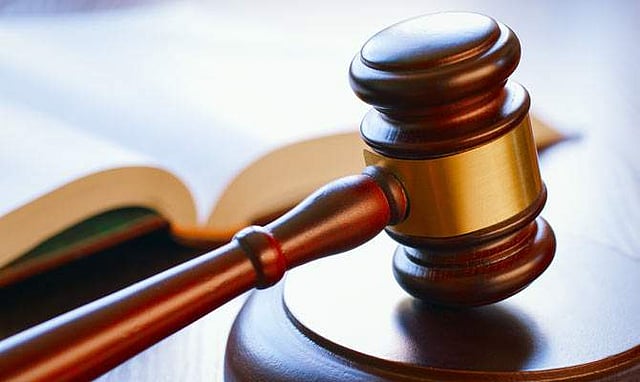 17 വര്ഷം വേര്പിരിഞ്ഞു താമസം; ദമ്പതികള്ക്ക് വിവാഹമോചനം അനുവദിച്ച് കോടതി, ജീവനാംശം 50 ലക്ഷം